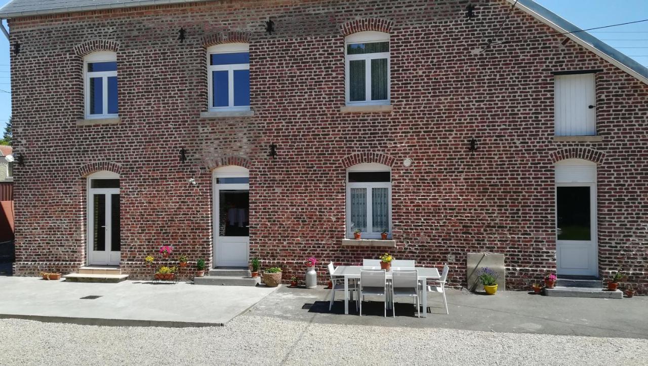 Bed and Breakfast Au Coeur De L'Enclave Moeuvres Esterno foto